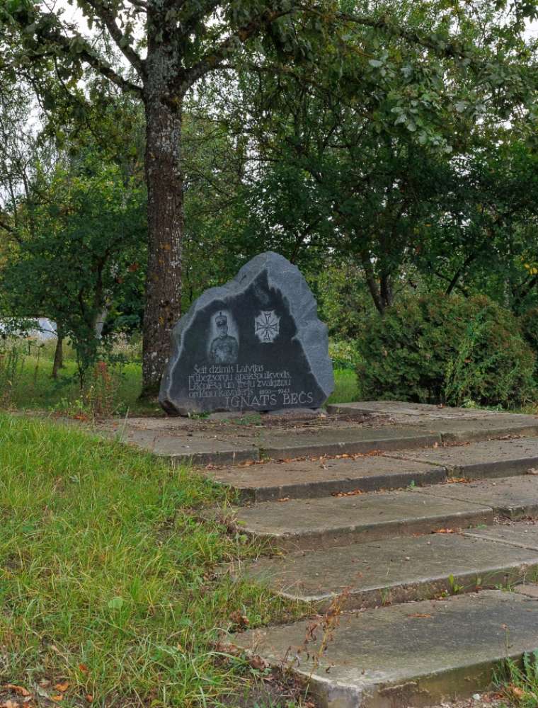 Apakšpulkveža Ignata Beča piemiņas akmens