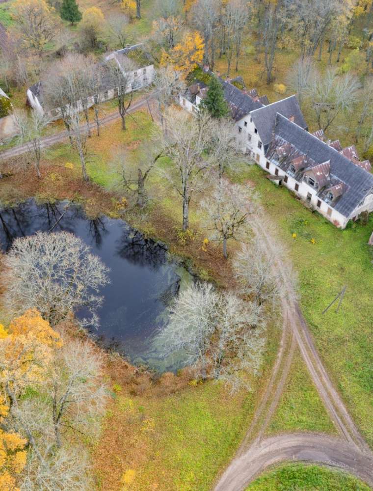  Galeni Manor and Park