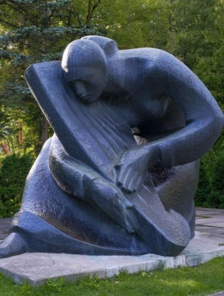 Memorial ensemble 