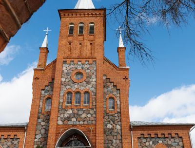Preiļu Jaunavas Marijas debesīs uzņem&scaron;anas Romas katoļu baznīca