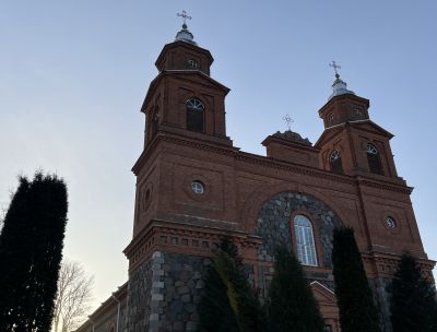 Vārkavas Vissvētās Trīsvienības Romas katoļu draudzes baznīca