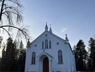 Segvārds Vientulis, Latgales nacionālo partizānu vadītāja - priestera Antona Juhņeviča stāsts  Vanagu Svētās Annas Romas katoļu baznīca