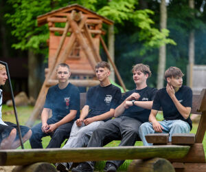 Geļenovas muižas parkā noritējis pirmais SUP saulrieta brauciens pa Jašas–Bicānu ezeru