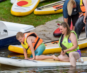 Geļenovas muižas parkā noritējis pirmais SUP saulrieta brauciens pa Jašas–Bicānu ezeru